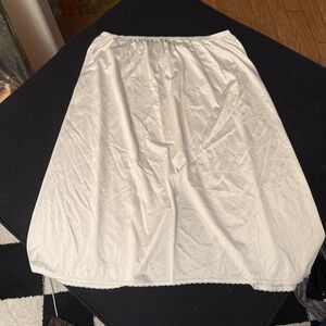 Gilligan & O'Malley White Half Slip with Lace Trim